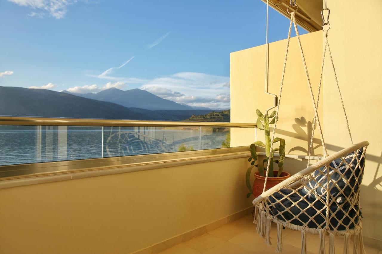 Boho Beach House In Itea-Delphi Esterno foto